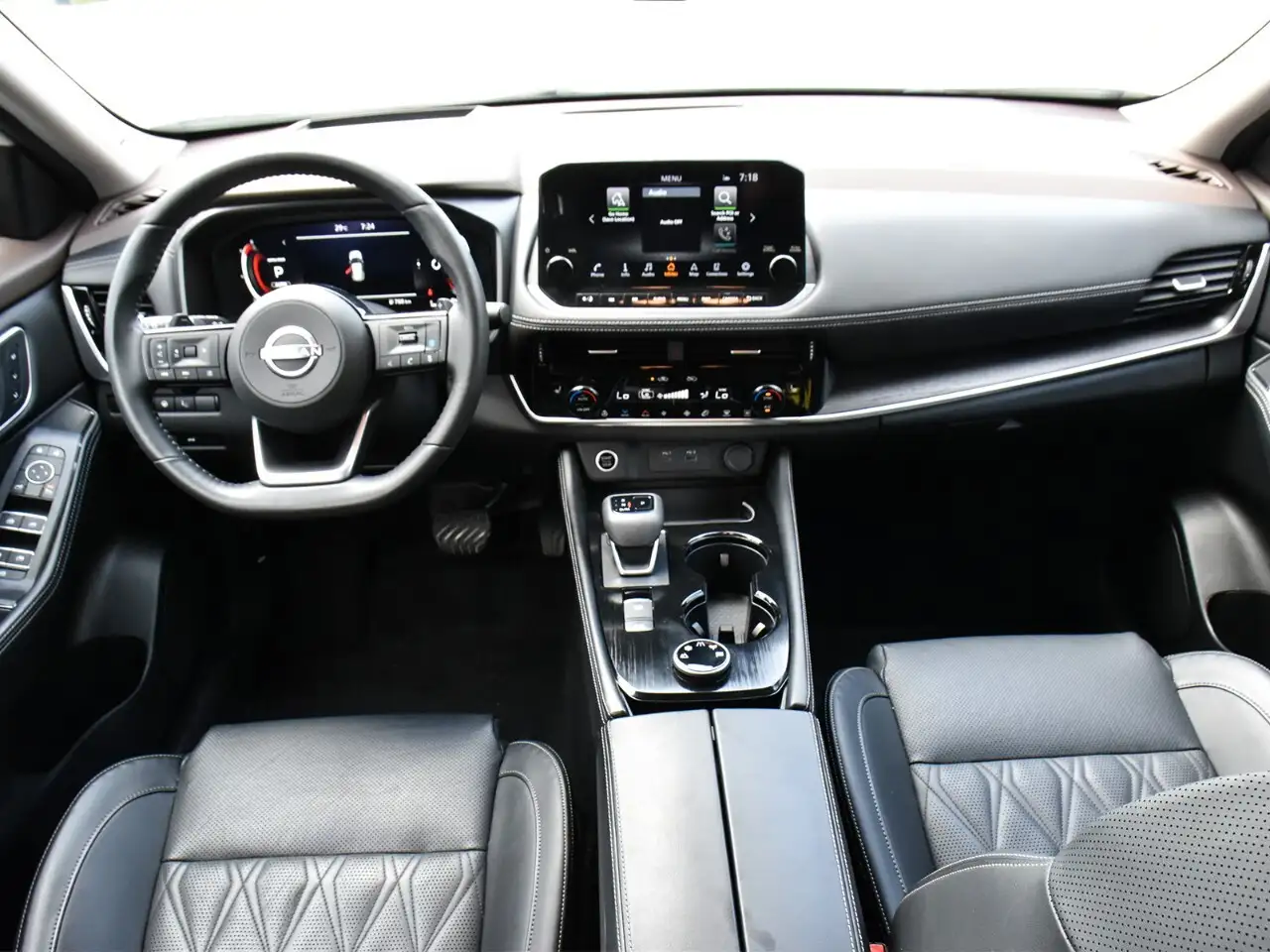 Nissan Rogue photo Nissan Rogue