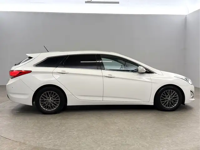 Hyundai I40 view 7