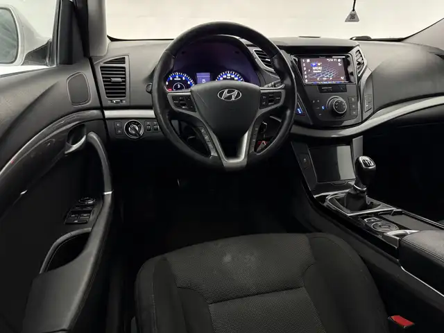 Hyundai I40 view 23