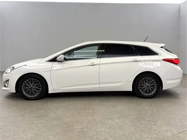 Hyundai I40 view 10