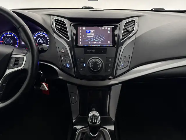 Hyundai I40 view 15