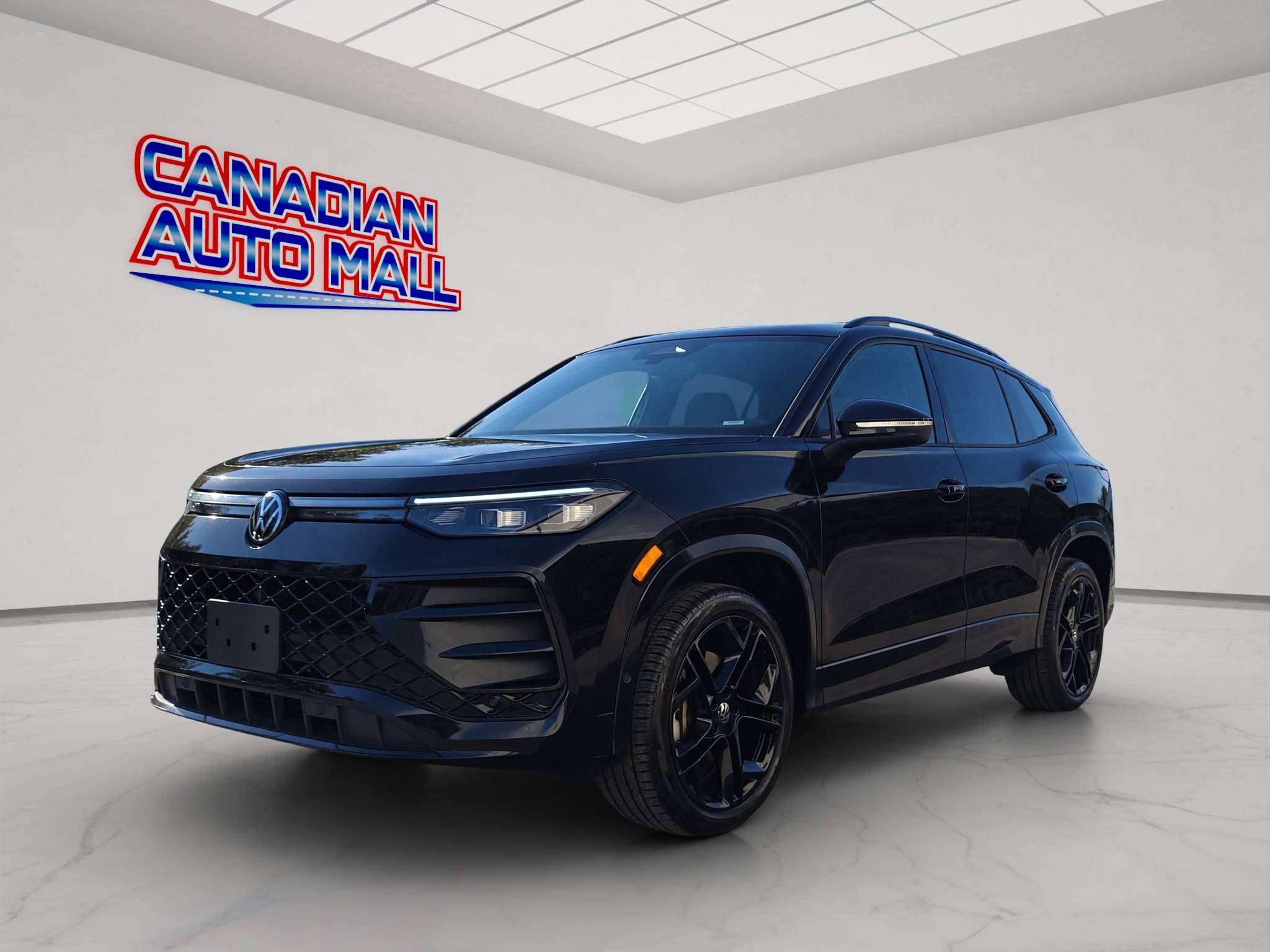 2026 Volkswagen Tiguan COMFORTLINE R-LINE BLACK EDITION, 14K! — снимка 3