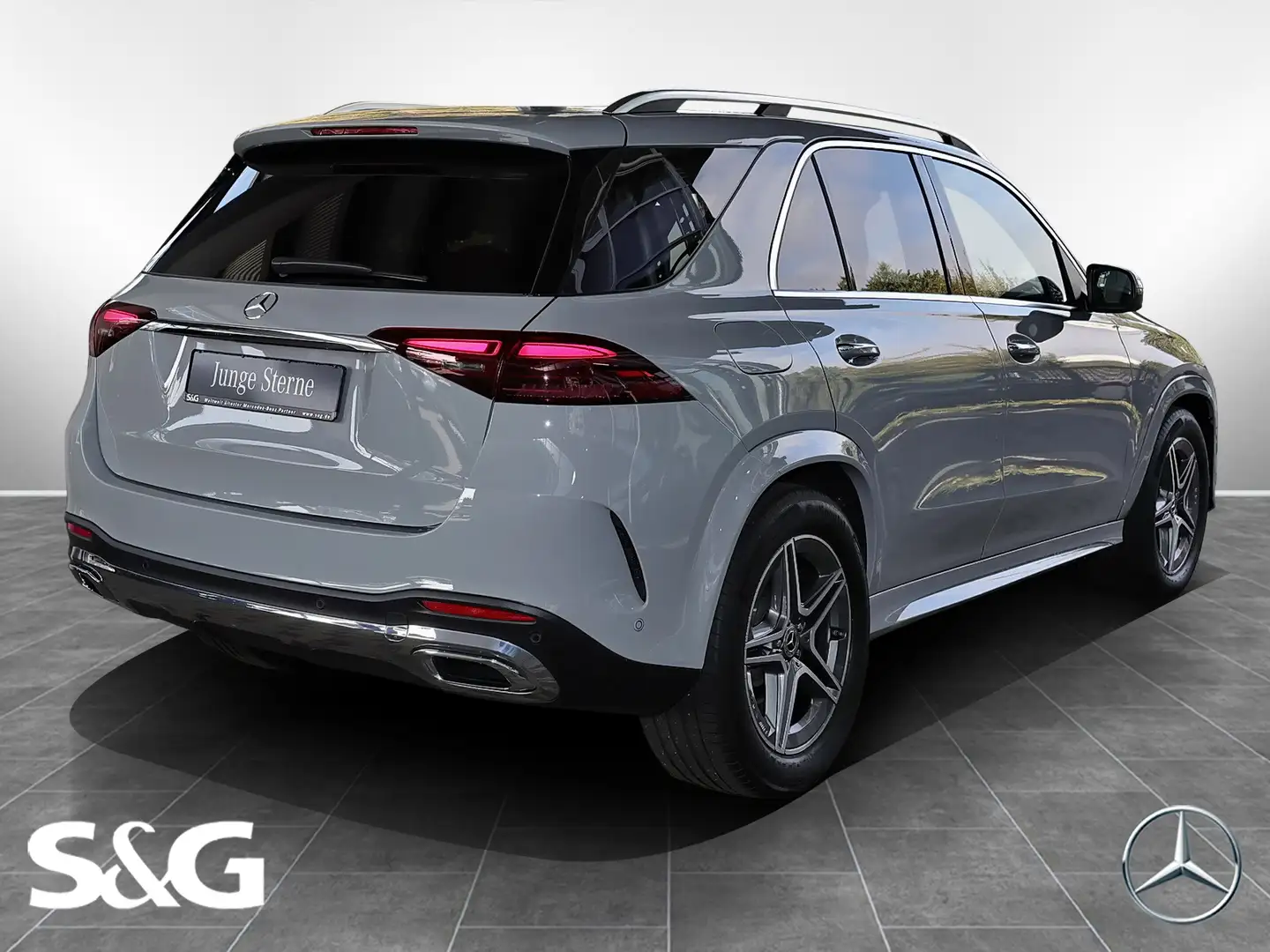 Mercedes-Benz GLE 450 d 4M AMG HEADUP+PANORAMA+DISTRONIC+20" Grau - 2
