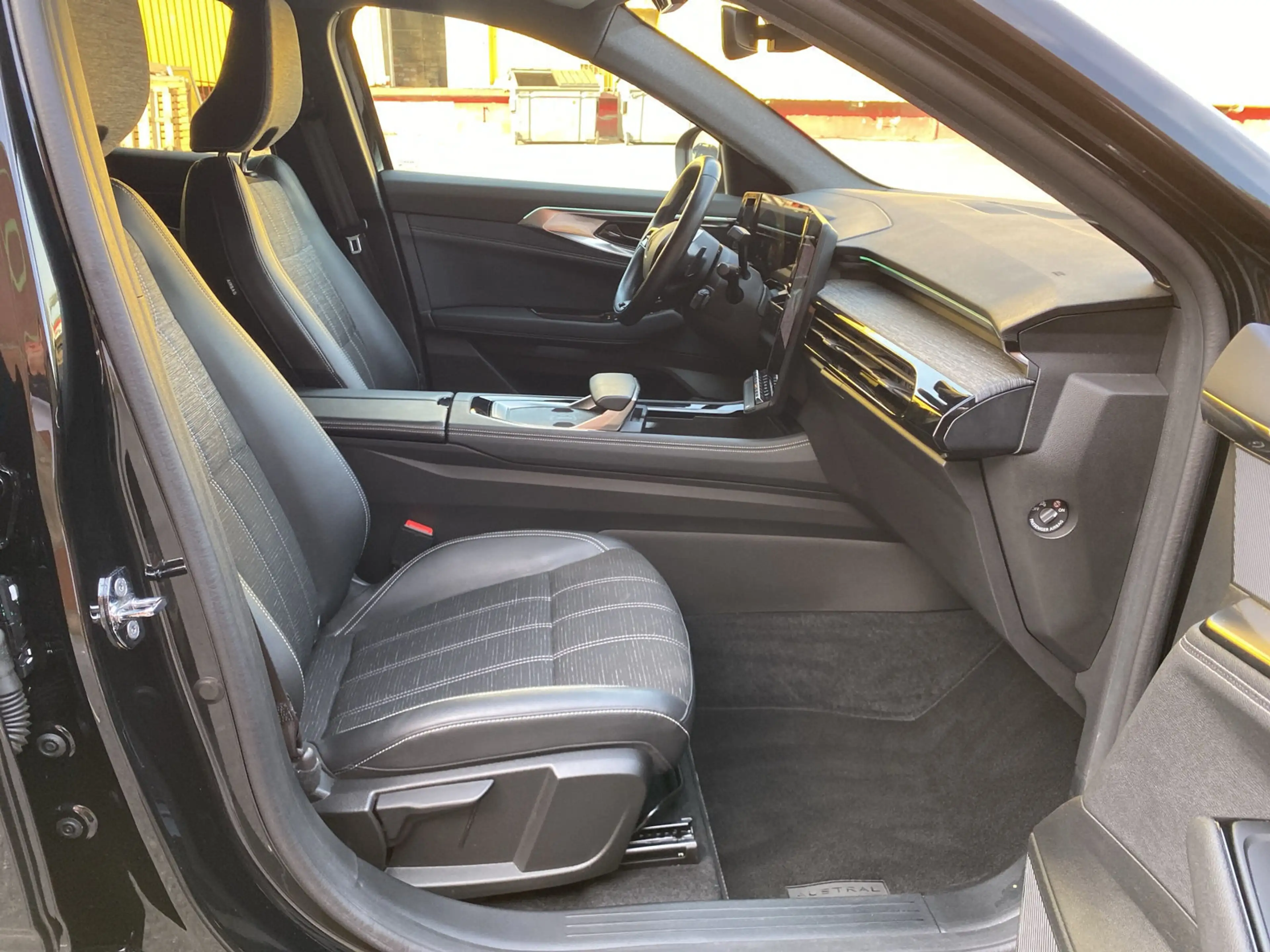 Renault Austral Techno 1.3 TCe 160 Mild-Hybrid 360° Navi — photo 11