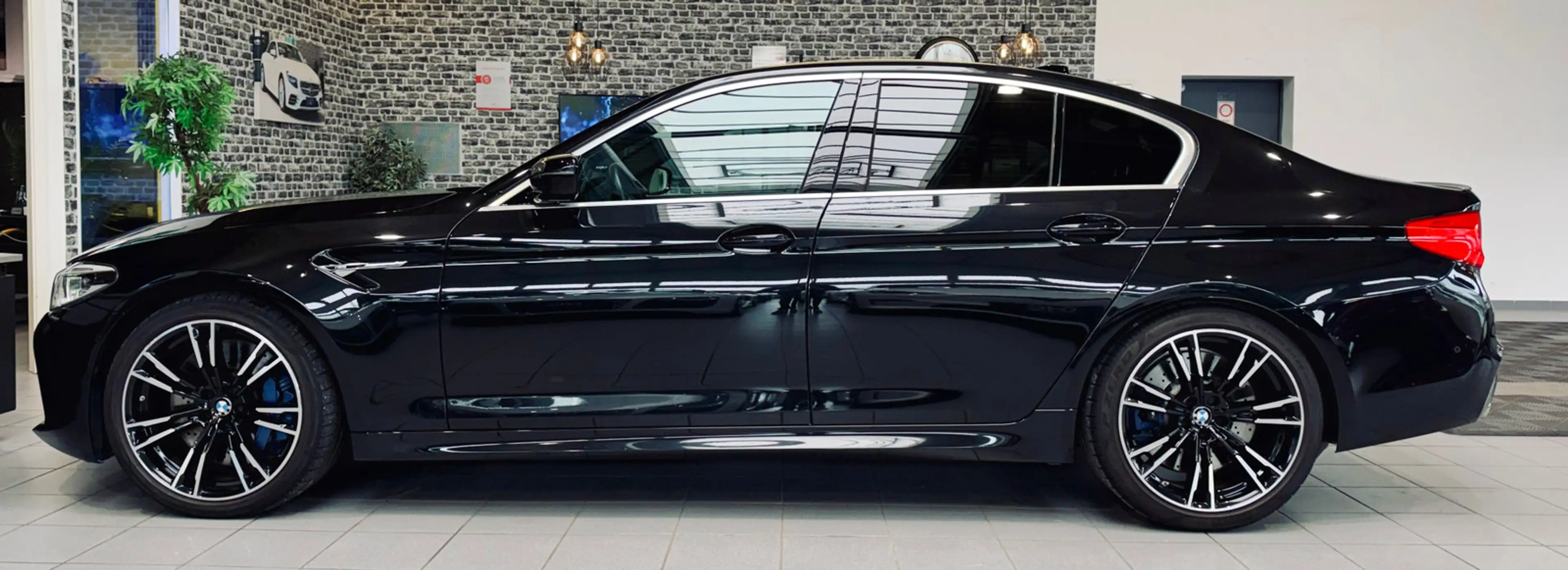 BMW M5 M5  DRIVING ASSIST|H&K|DISPLAYKEY|4xSHZ+LK|VOLL* — photo 8
