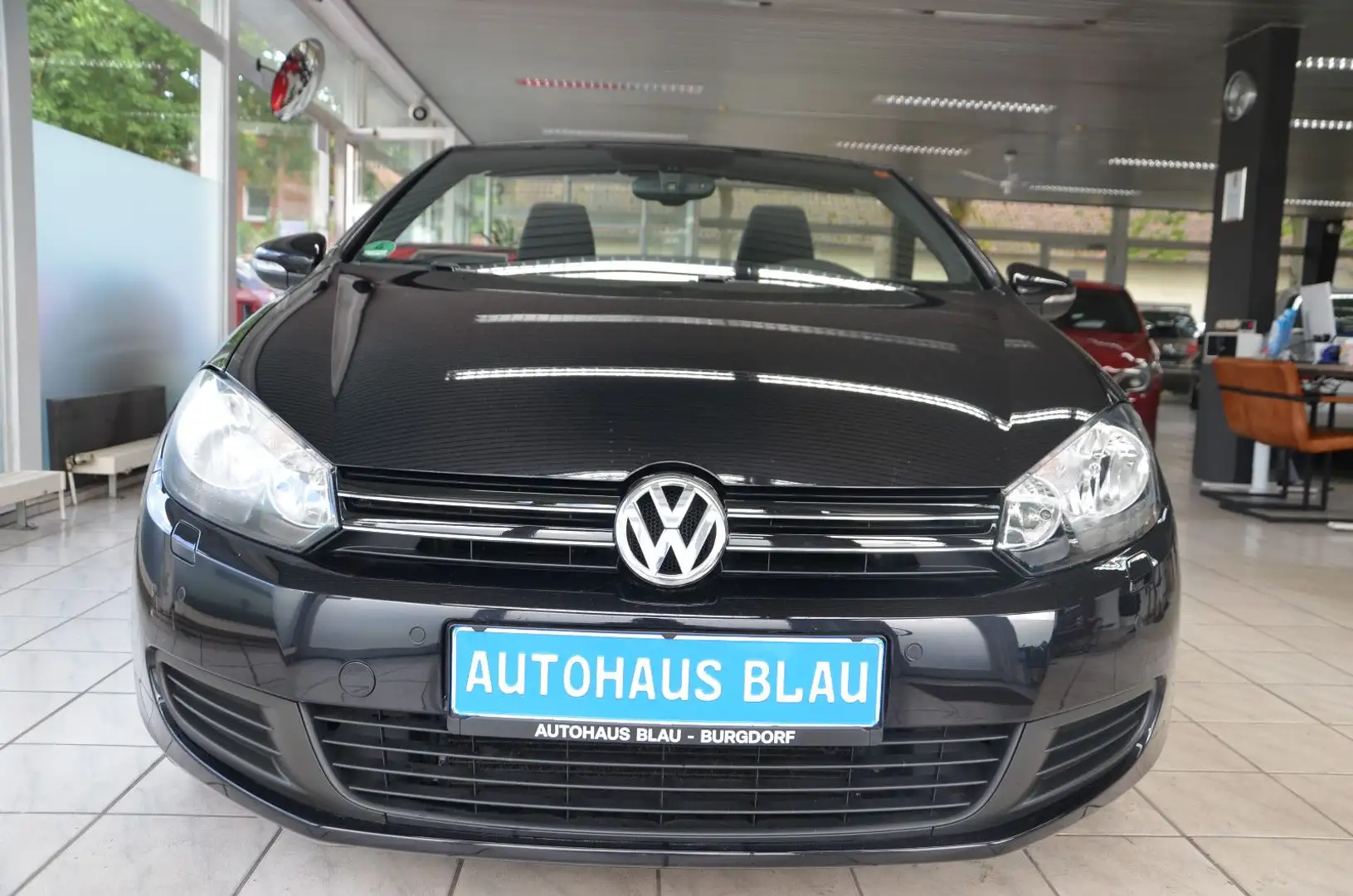 Volkswagen Golf 6 Cabrio 1.6 TDI *KLIMAAUT*NAVI*SITZHZG* Fekete - 2