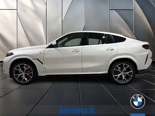 BMW X6 view 8