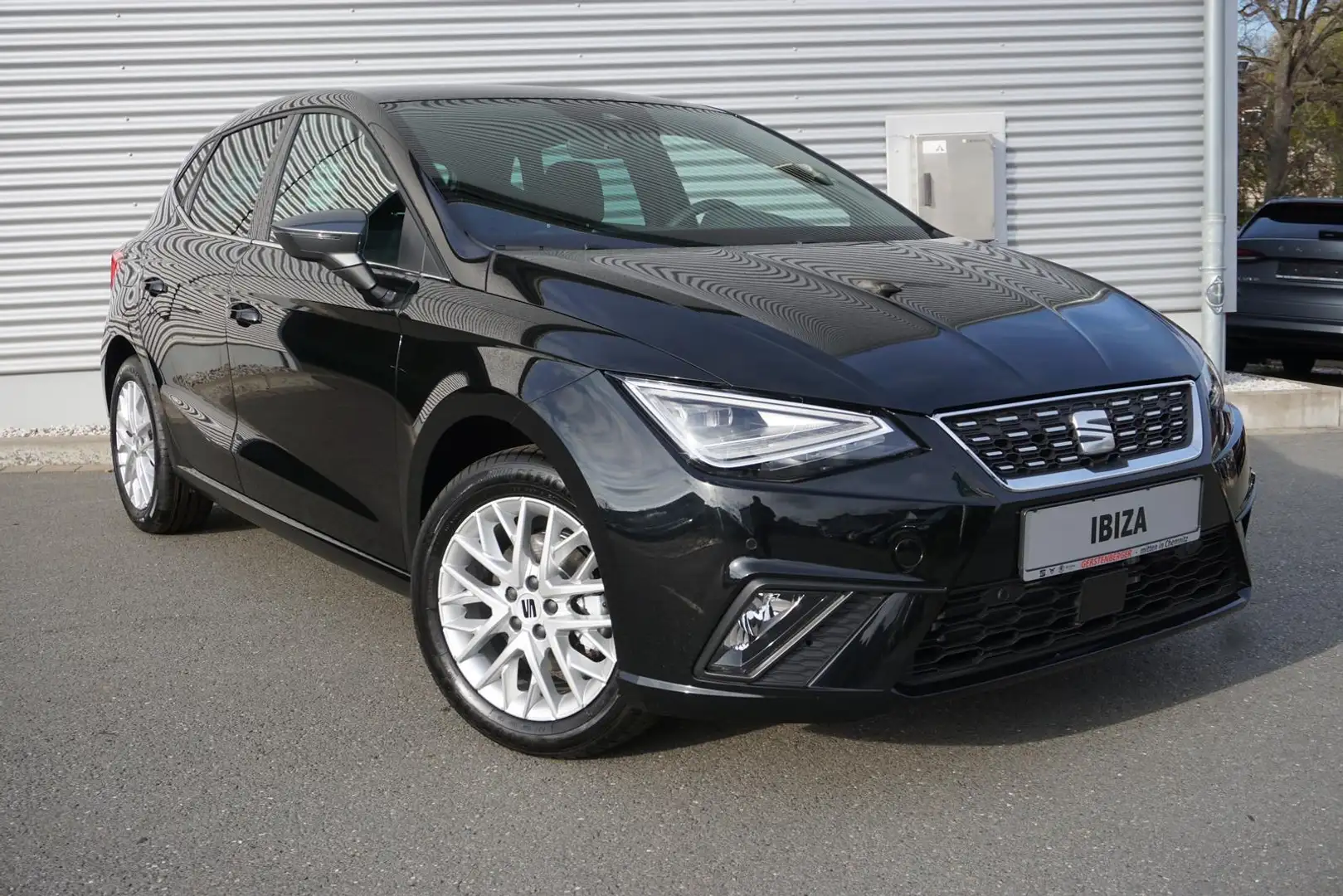 SEAT Ibiza Xcellence 1.0 TSI LED/NAVI/KAMERA Negro - 2