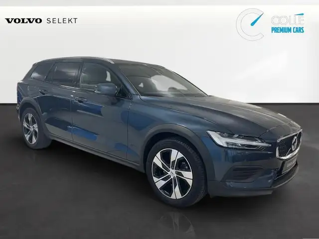 Volvo V60 Cross Country Plus