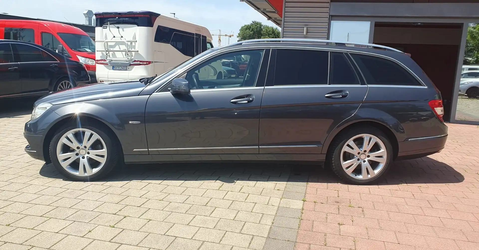 Mercedes-Benz C 250 T CDI  BlueEfficiency (204.203), Service neu Grau - 2