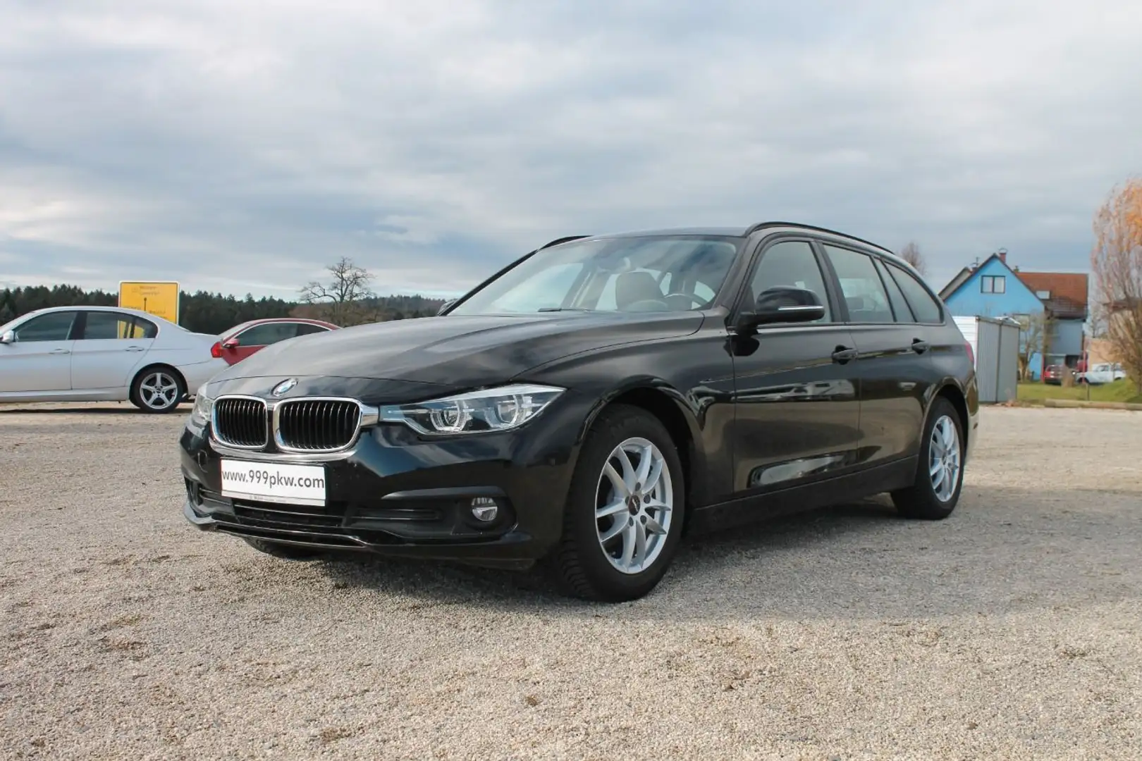 BMW 318 d Touring Navi Freisprecheinrichtung Sitzhzg. Noir - 2