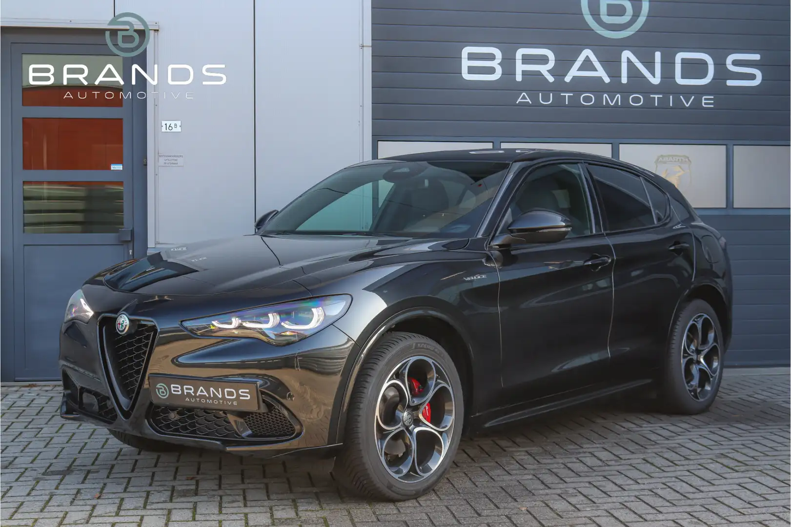 Alfa Romeo Stelvio 2.0 Veloce Q4 1e eig Vol opties 280PK Facelift Gar Grau - 1
