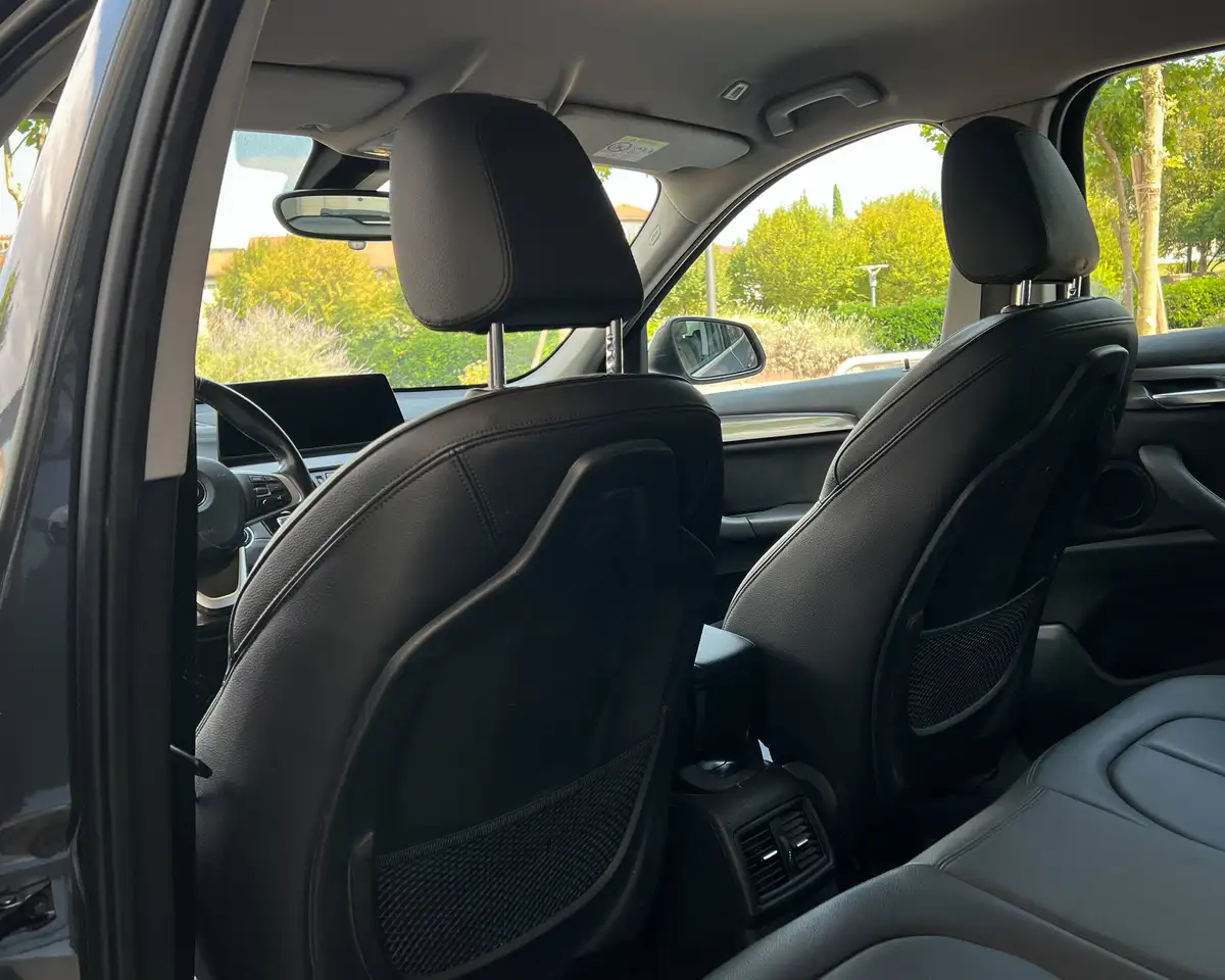 BMW X1 xDrive 20d, миниатюра 11