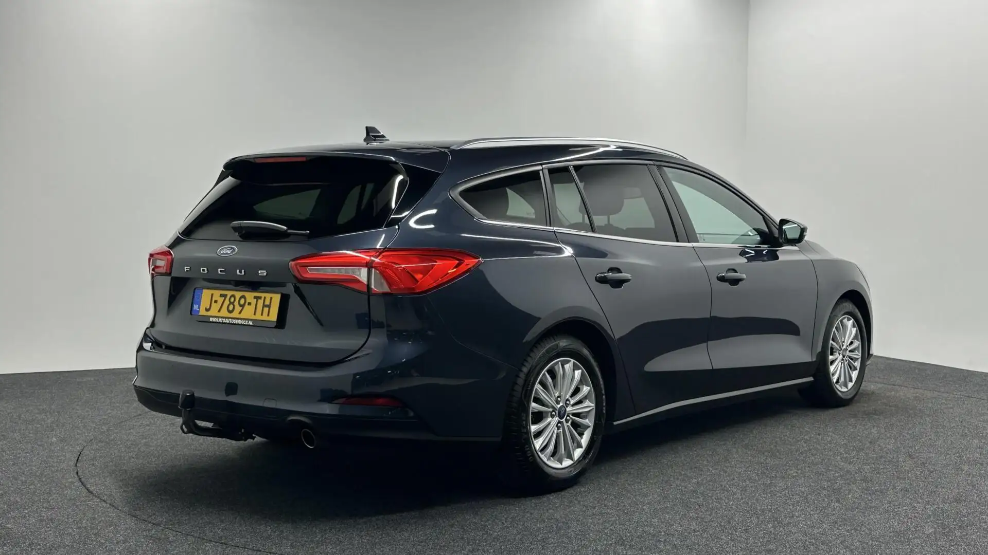 Ford Focus Wagon 1.0 EcoBoost Titanium X Business TREKHAAK EC Blauw - 2