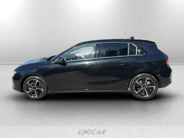Opel Astra view 8