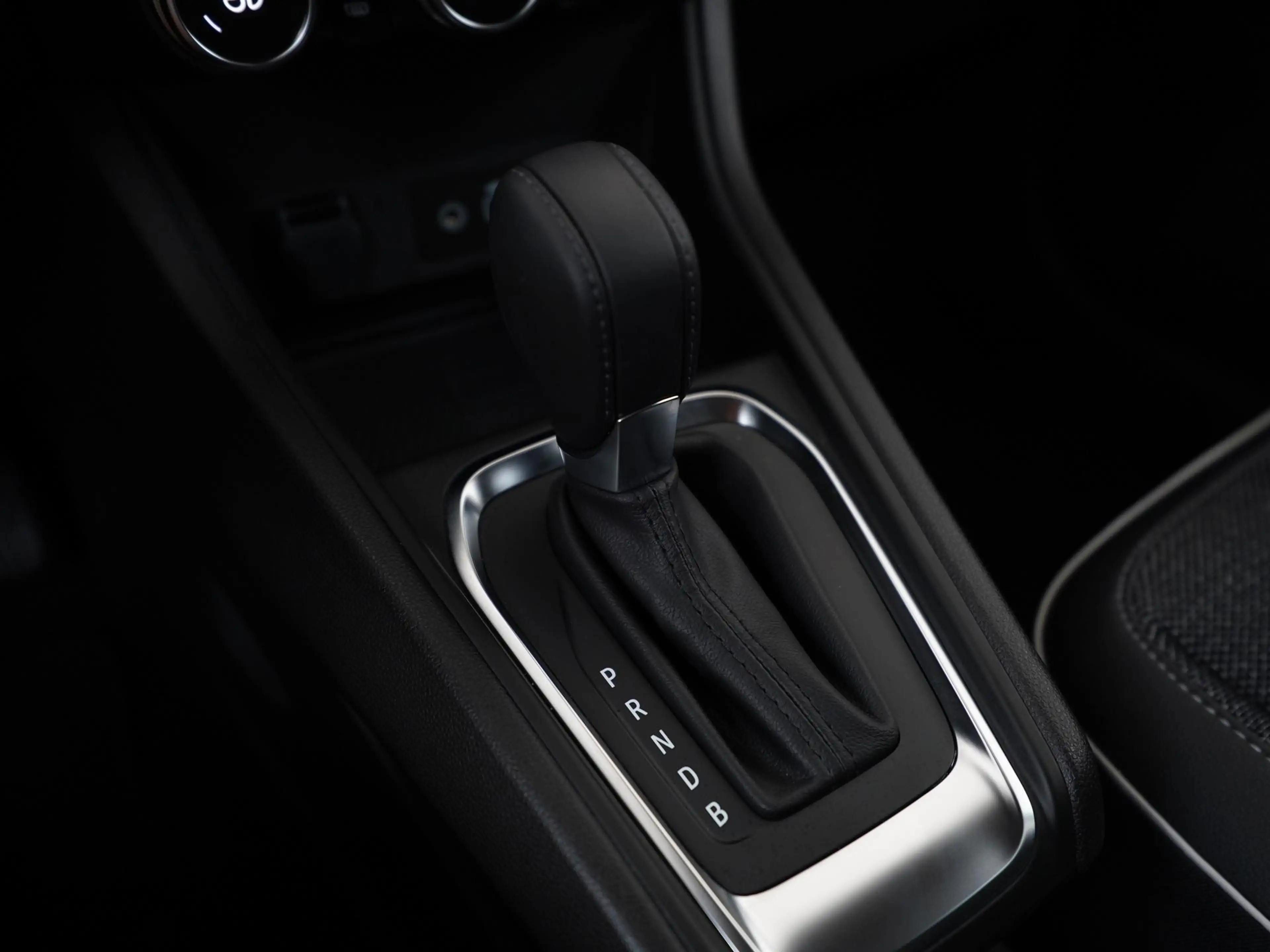 Mitsubishi ASX 1.6 PHEV Plug-in AT Intense Bi-Tone | Camera | Bli — photo 10