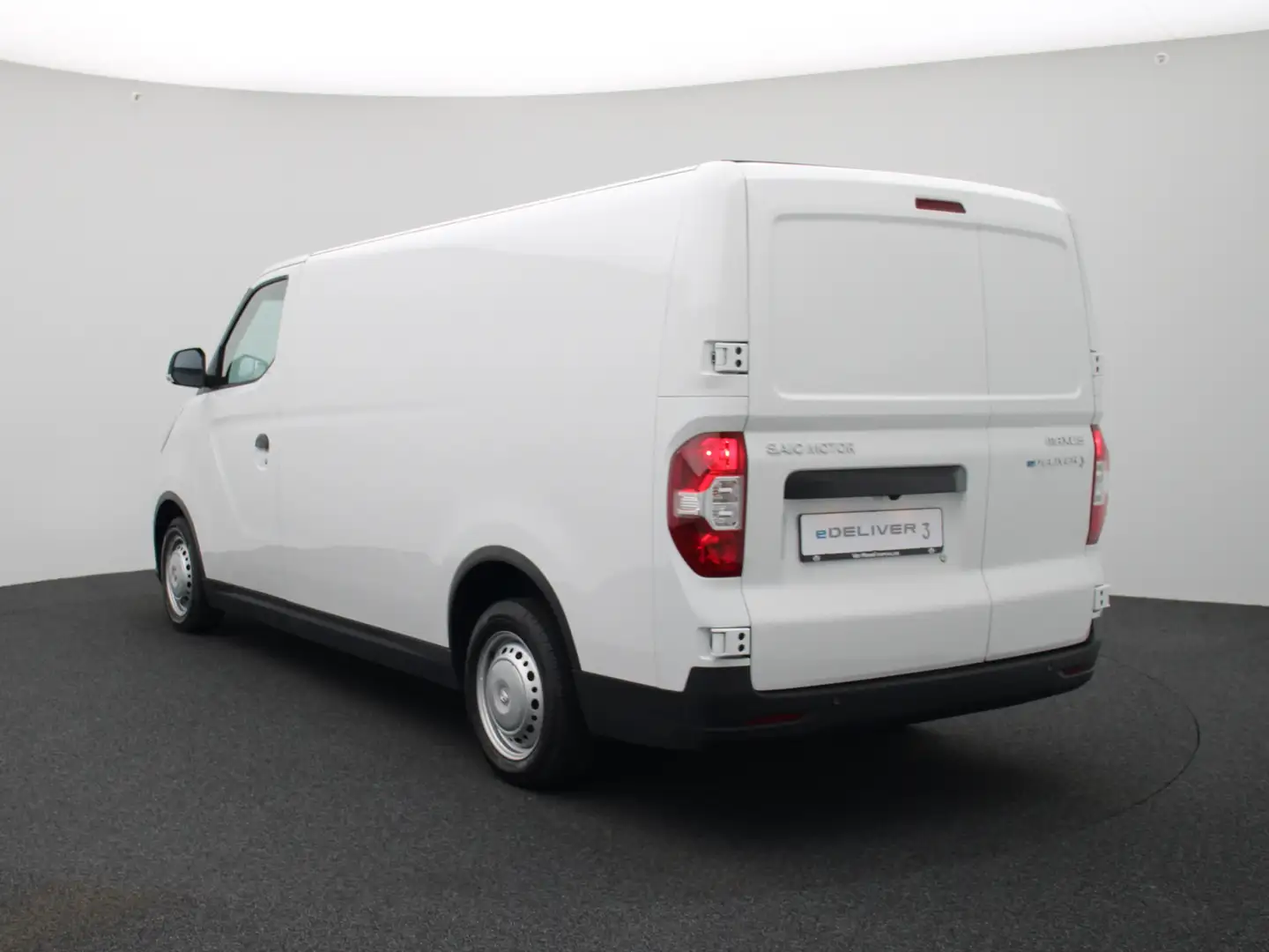 Maxus eDeliver 3 SAIC LWB 50 kWh | incl. trekhaak | direct leverbaa White - 2