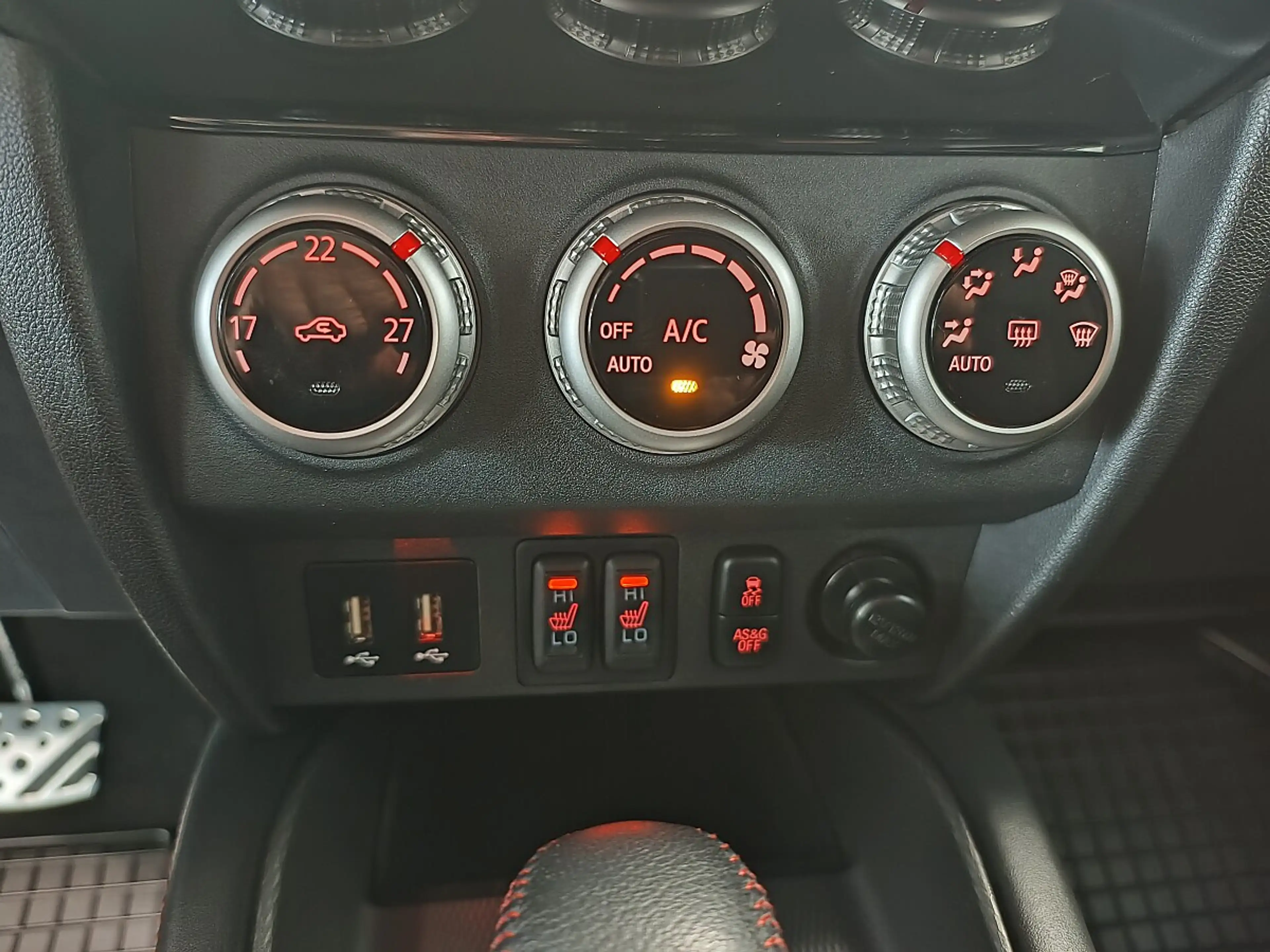 Mitsubishi ASX 2,0 MIVEC Intense Black Line AWD CVT Aut. *AHK* — photo 12