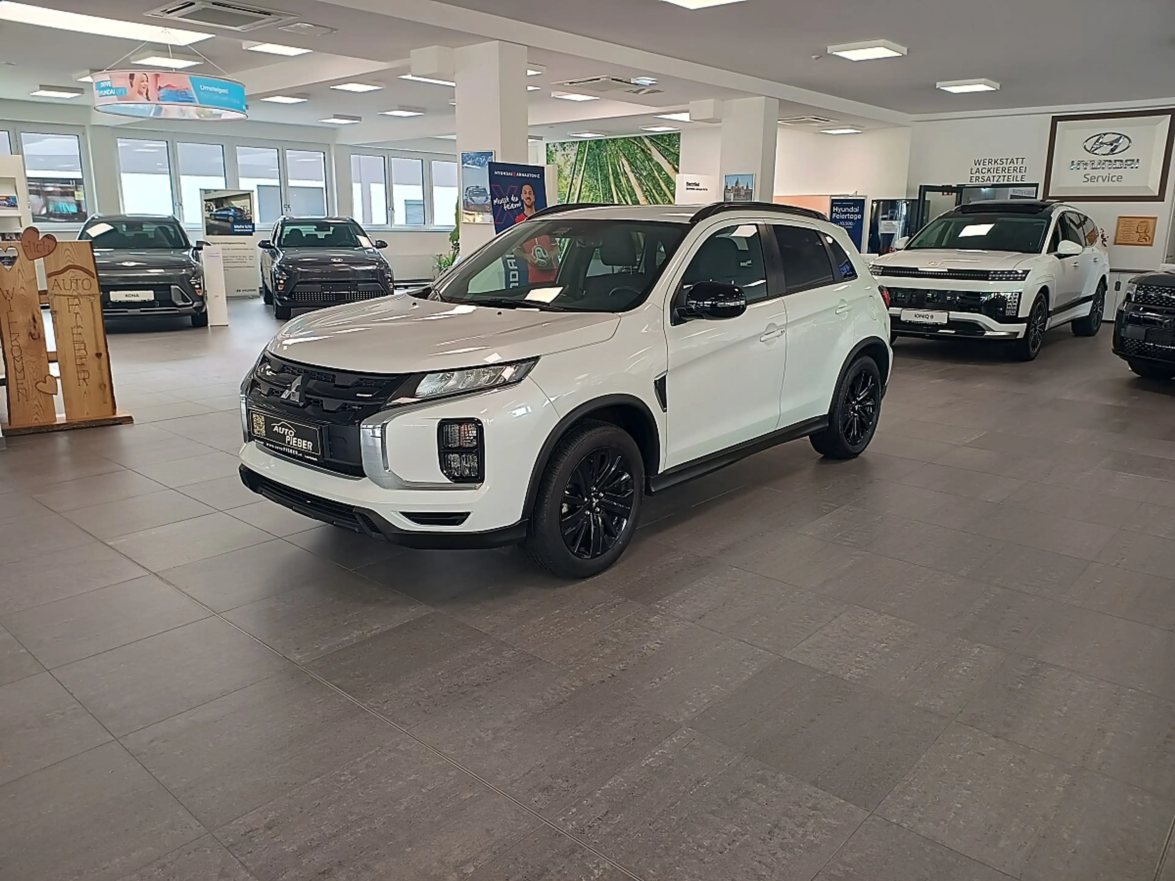 Mitsubishi ASX 2,0 MIVEC Intense Black Line AWD CVT Aut. *AHK* — photo 2