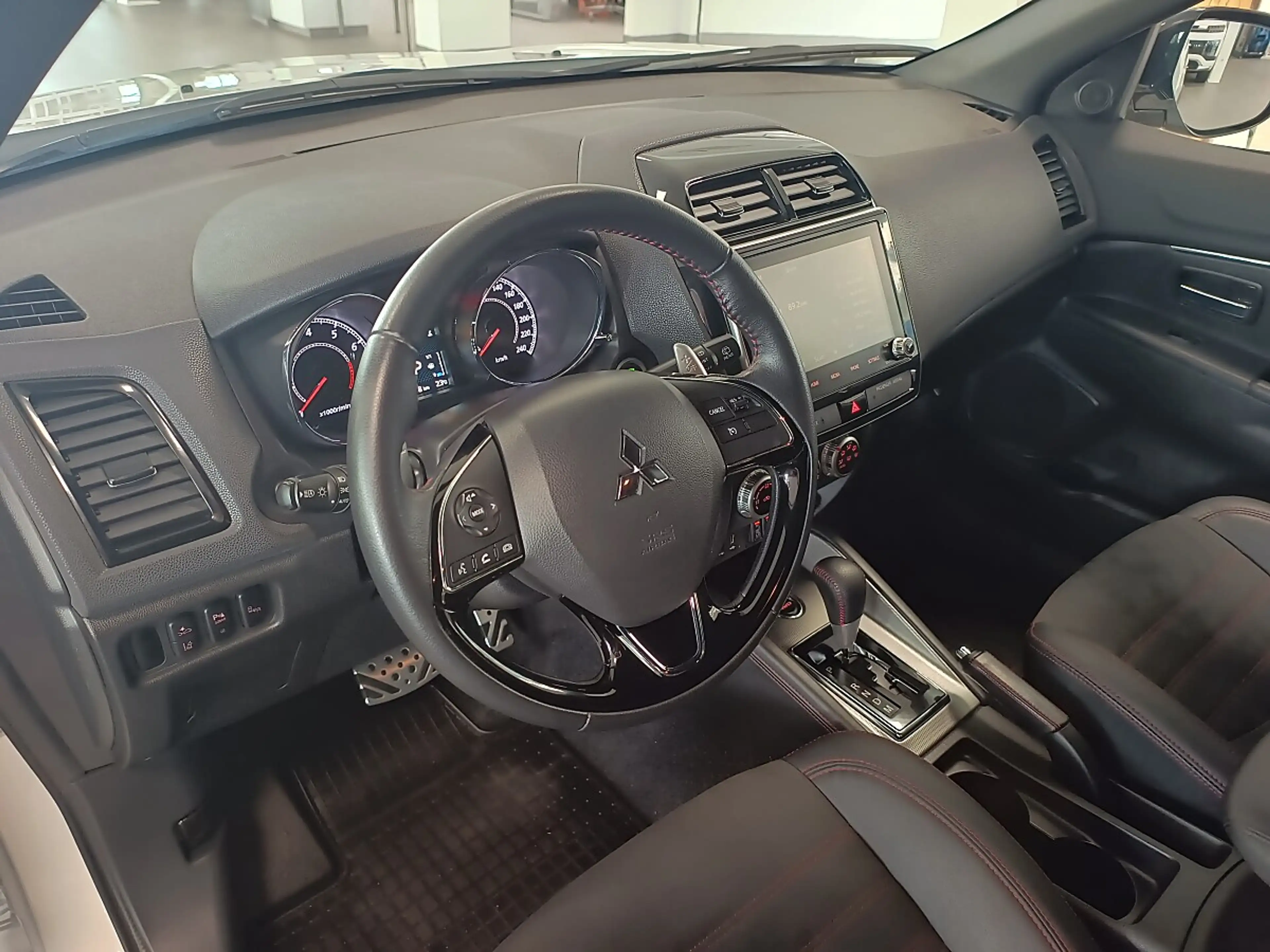 Mitsubishi ASX 2,0 MIVEC Intense Black Line AWD CVT Aut. *AHK* — photo 8