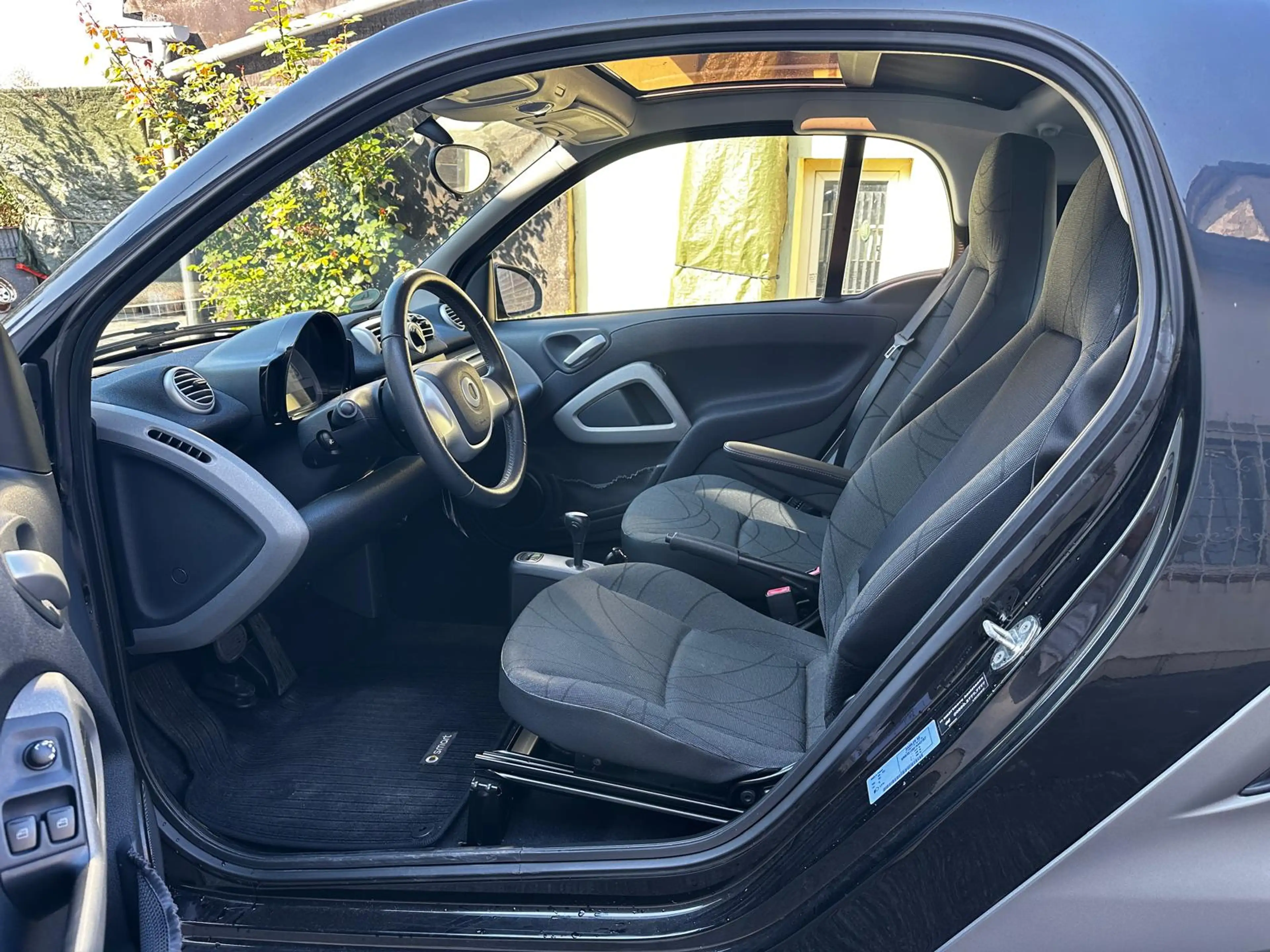 smart forTwo 19.267km*Panorama*Rentnerbesitz*Klima — photo 7