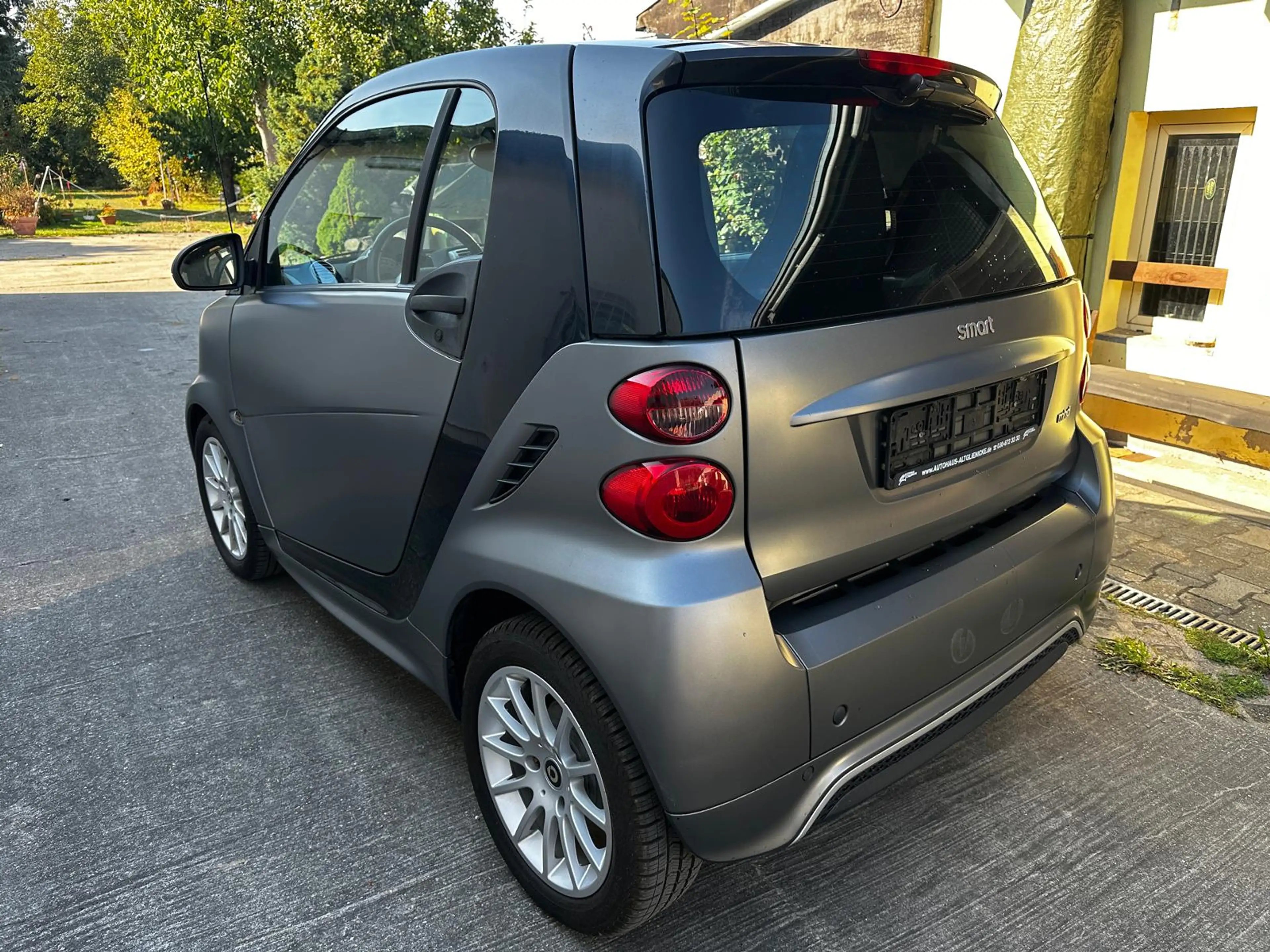 smart forTwo 19.267km*Panorama*Rentnerbesitz*Klima — photo 4