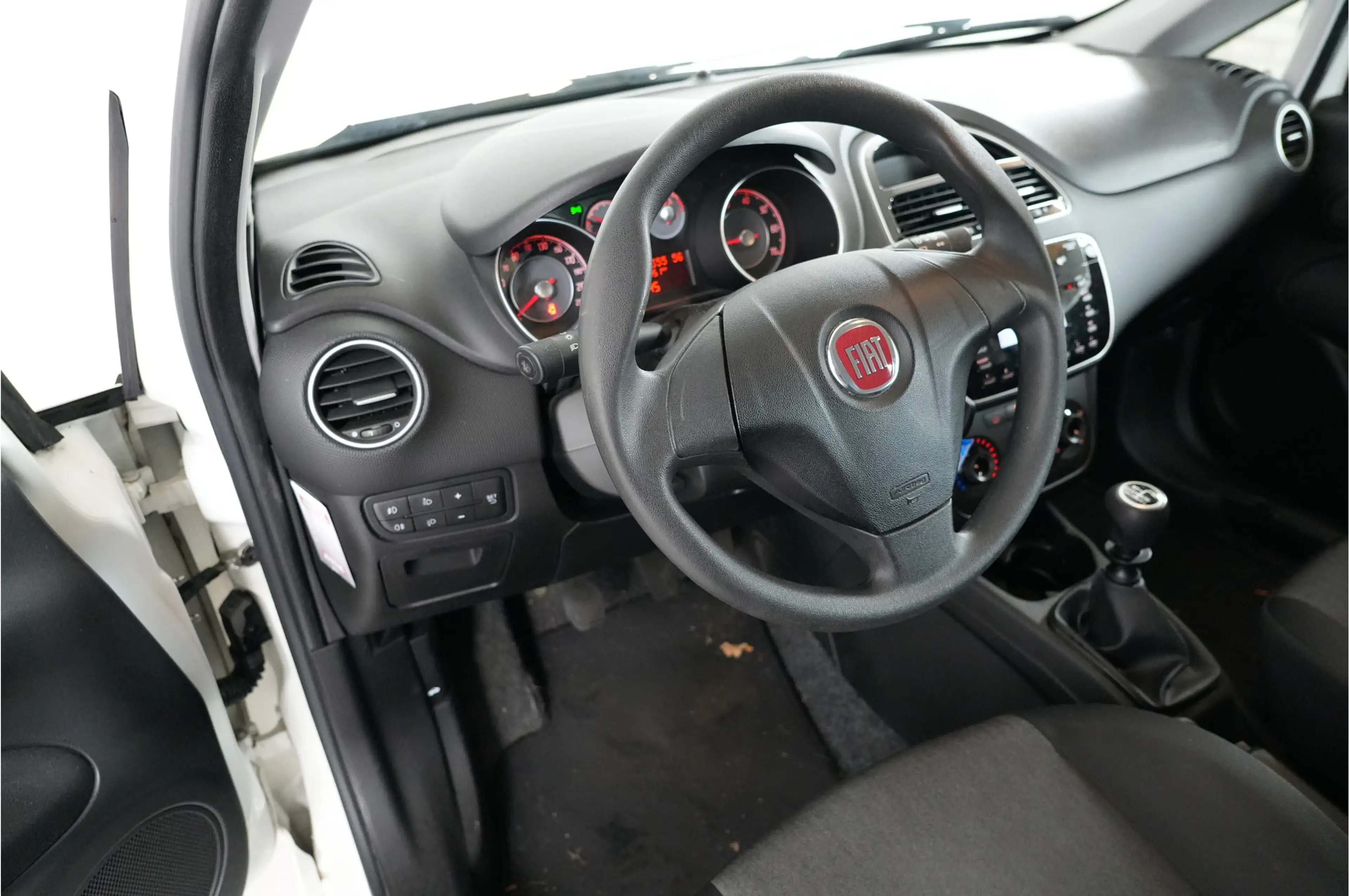 Fiat Punto Evo 1.2 Lounge | Trekhaak | Airco | LMV | — photo 16