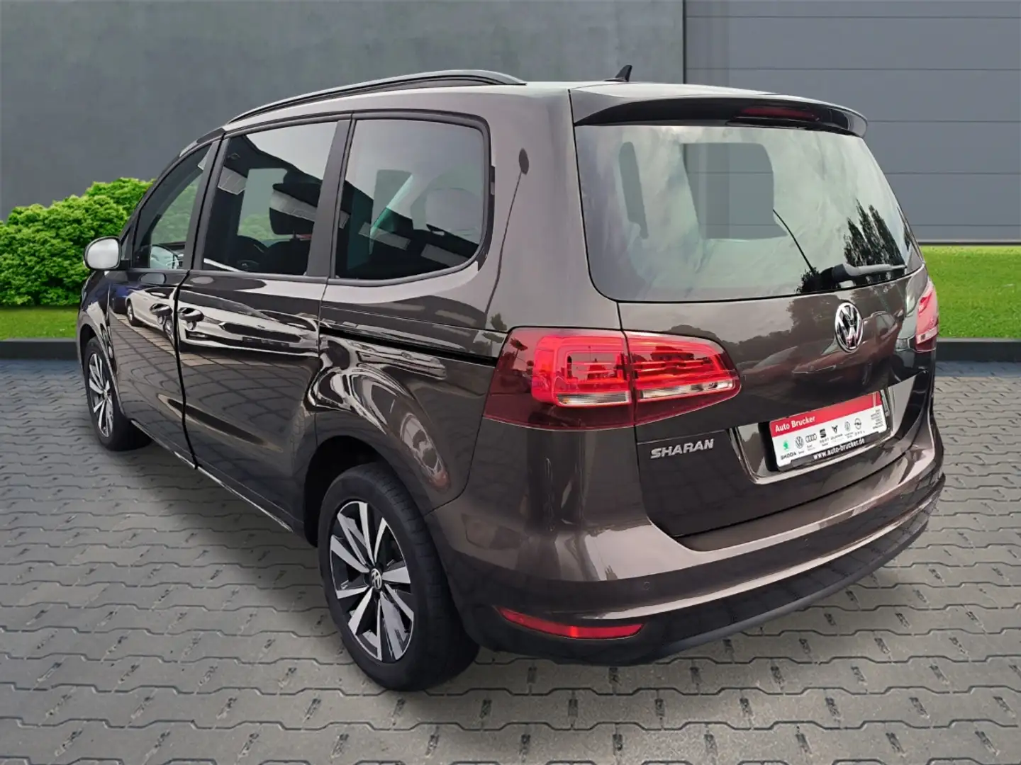 Volkswagen Sharan Comfortline Black Style  2.0 TDI+Anhängerkupplung Brown - 2