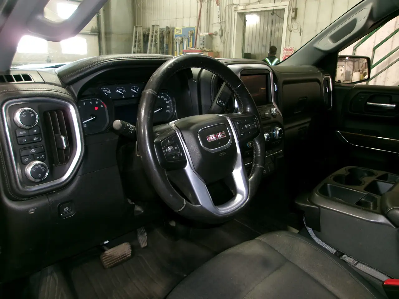 GMC Sierra 1500 снимка GMC Sierra 1500