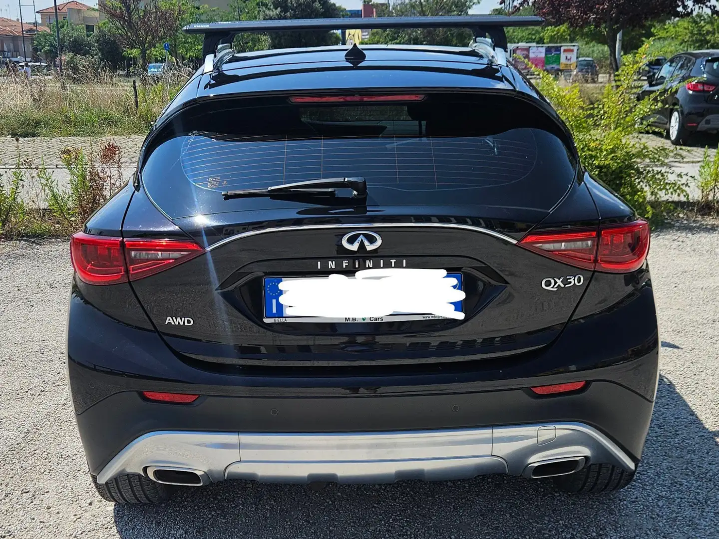 Infiniti QX30 QX302.2d Premium awd dct Black - 2