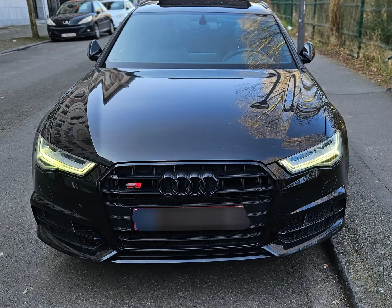Audi A6 Avant 2.0 TDi ultra Sport Edition S tronic Noir - 1