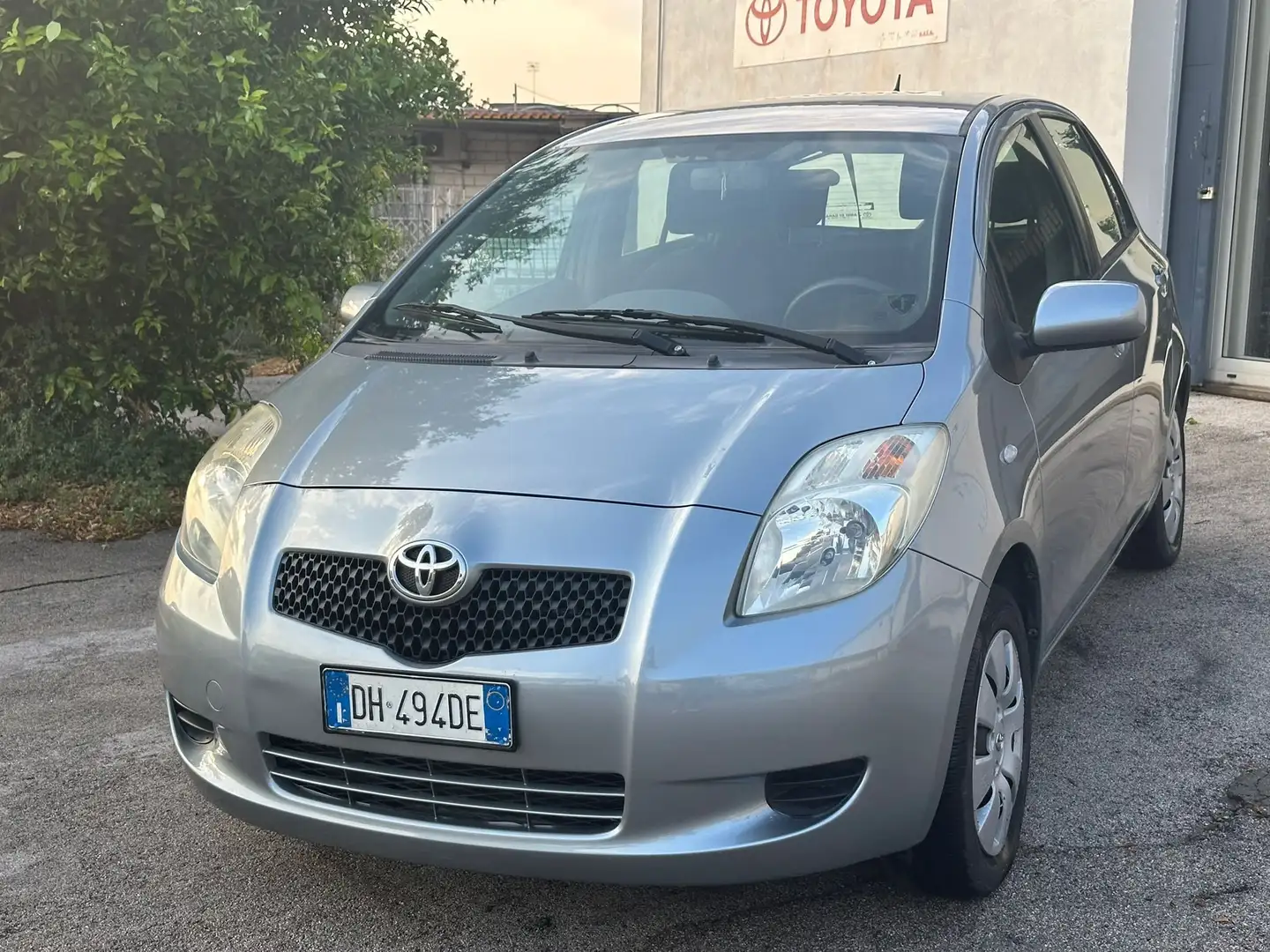 Toyota Yaris Yaris 5p 1.0 Sol Argento - 2