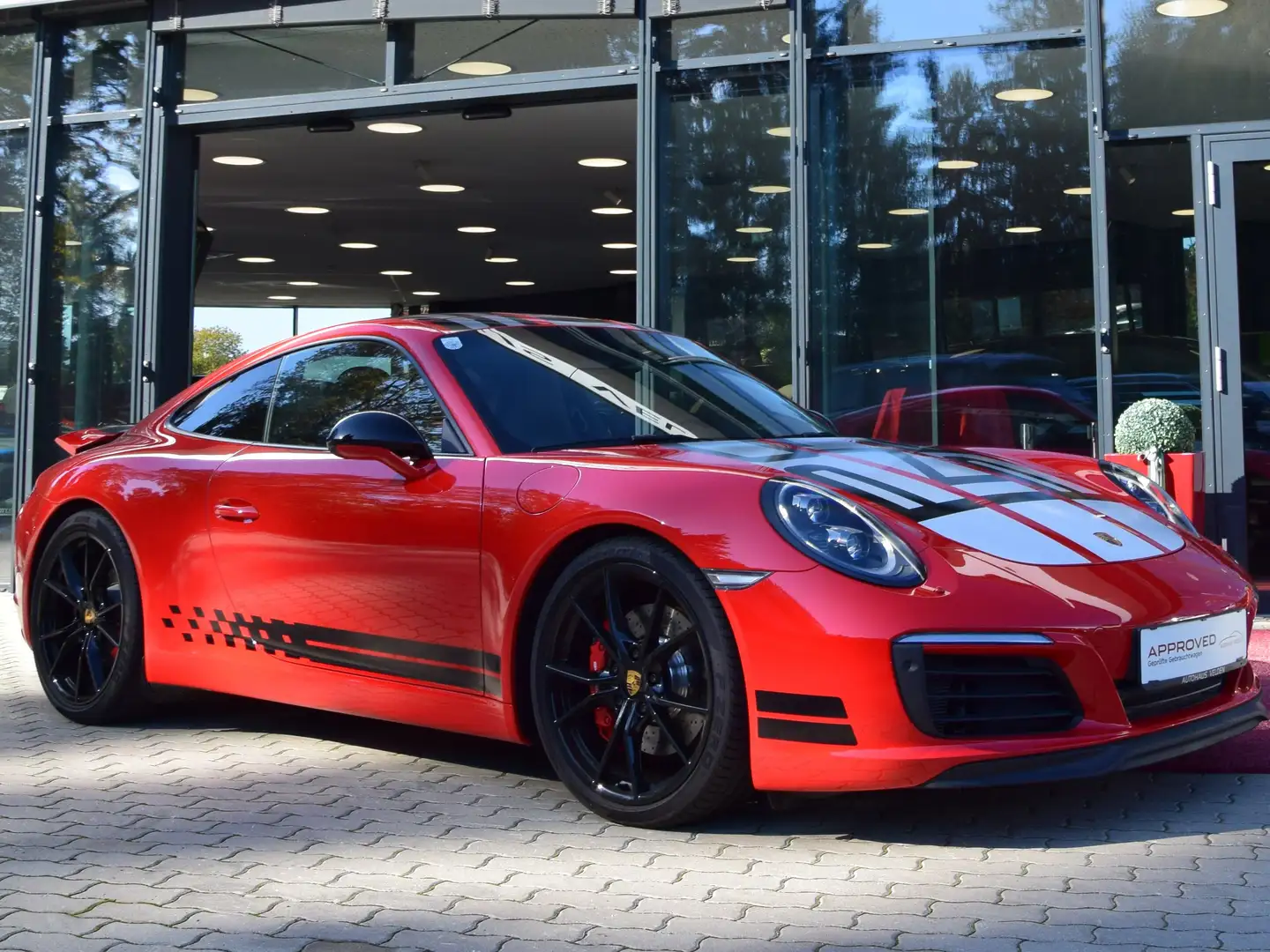 Porsche 911 Carrera S Endurance RacingEdition 1von235 APPROVED Rouge - 1