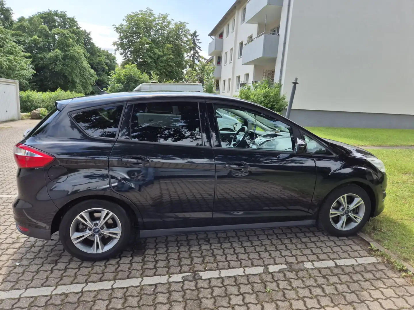 Ford C-Max Sync Edition - 1