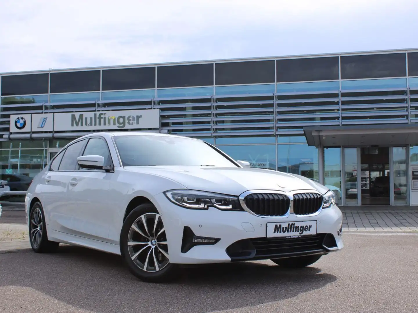 BMW 320 d Sport LiveProf.Kamera Sitzh.Temp. DAB AHK LED Weiß - 2