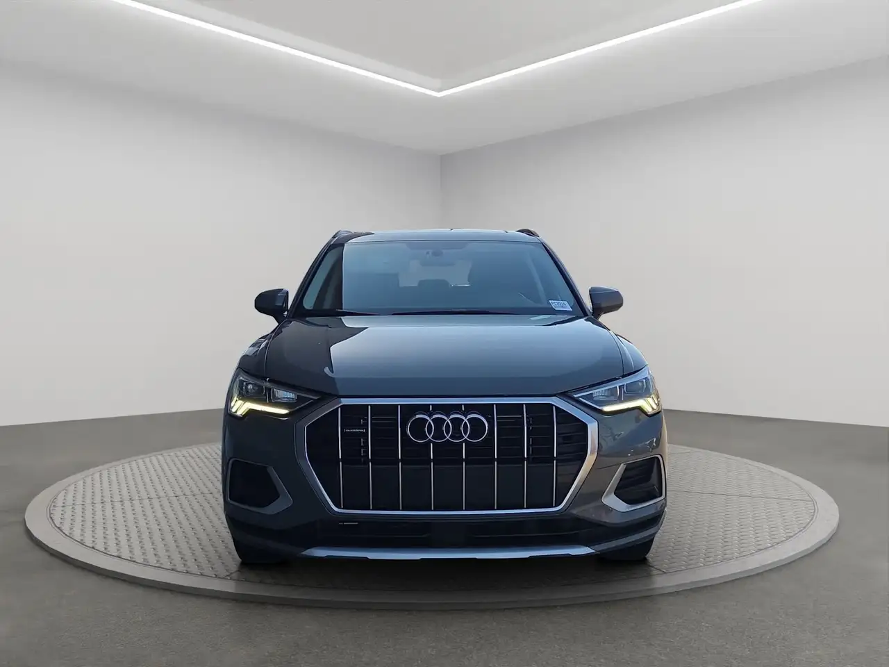 Audi Q3 снимка Audi Q3