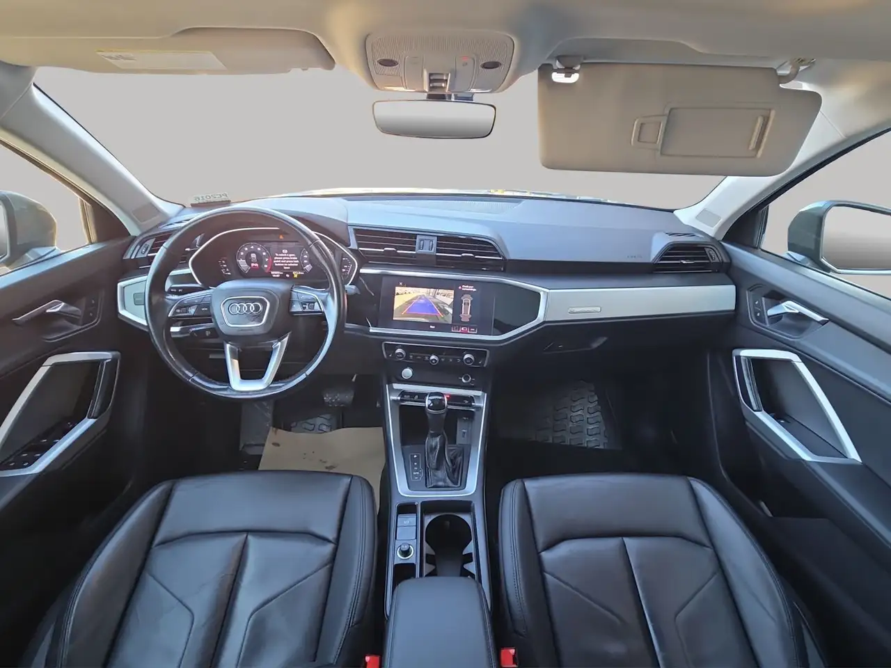 Audi Q3 снимка Audi Q3