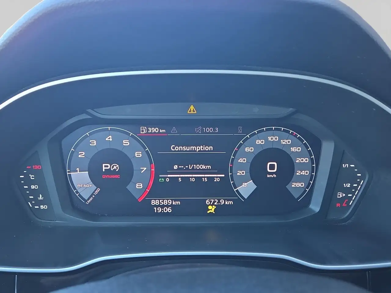 Audi Q3 снимка Audi Q3