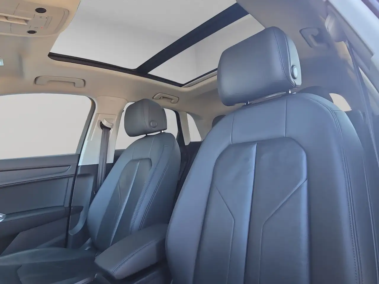 Audi Q3 снимка Audi Q3