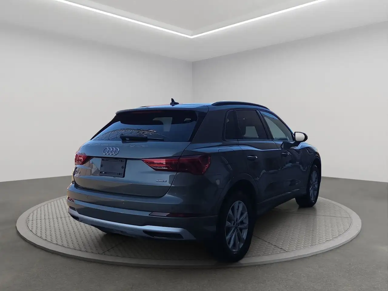 Audi Q3 снимка Audi Q3