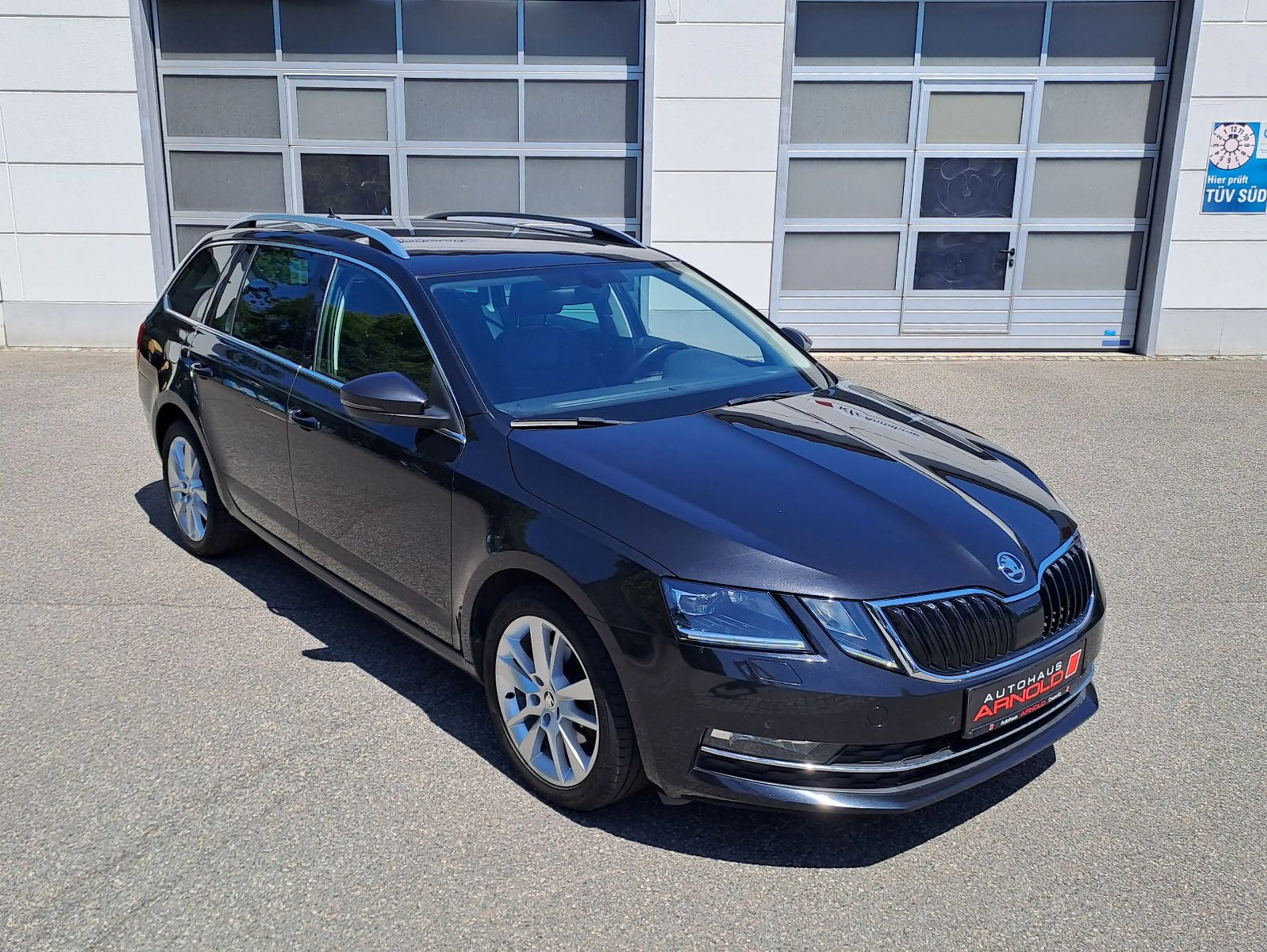 Skoda Octavia Combi 2.0 TDI DSG (LED,AHZV,Mirror Link) — photo 4