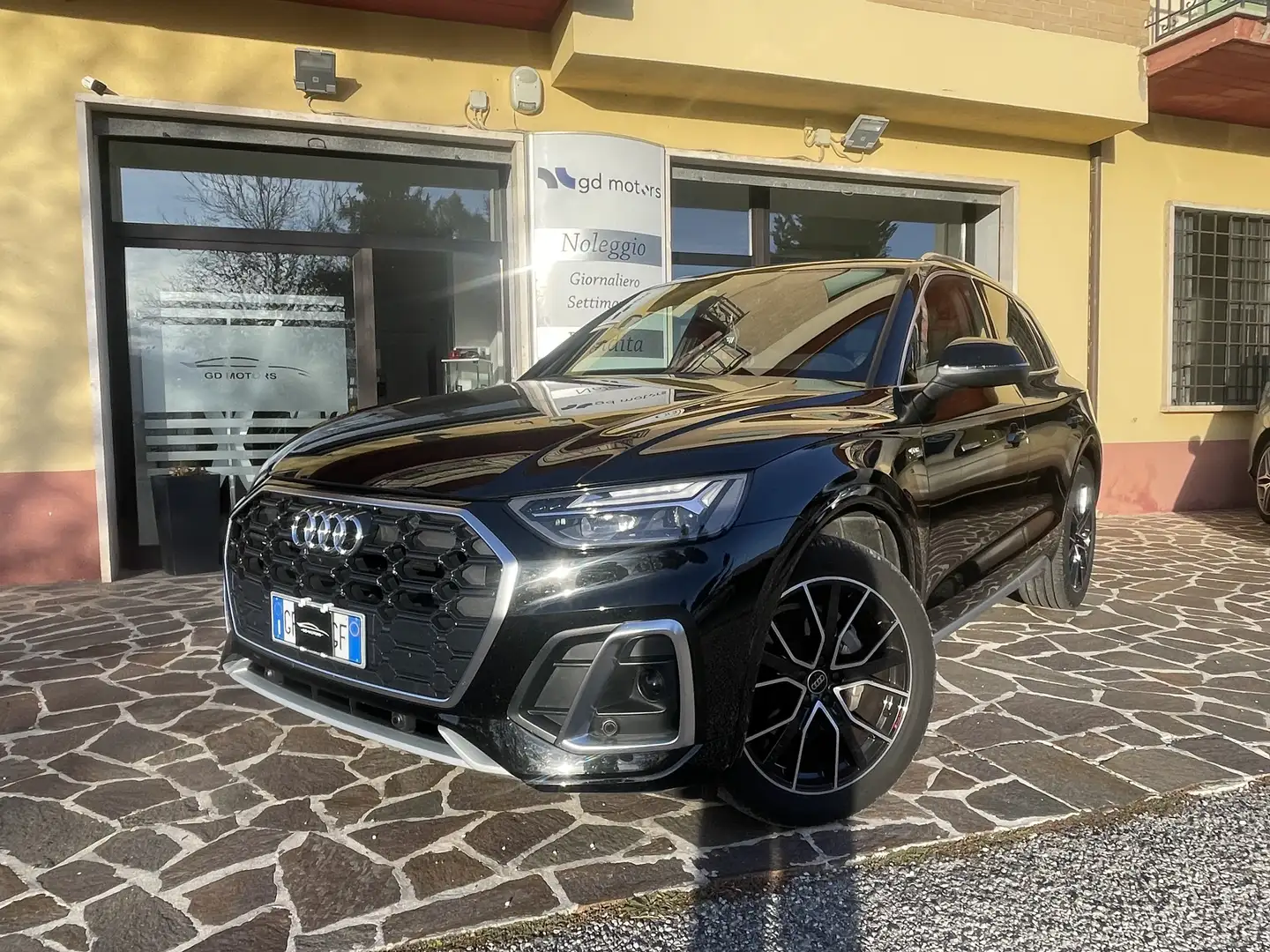 Audi Q5 Q5 2020 40 2.0 tfsi mhev S line quattro s-tronic Noir - 1