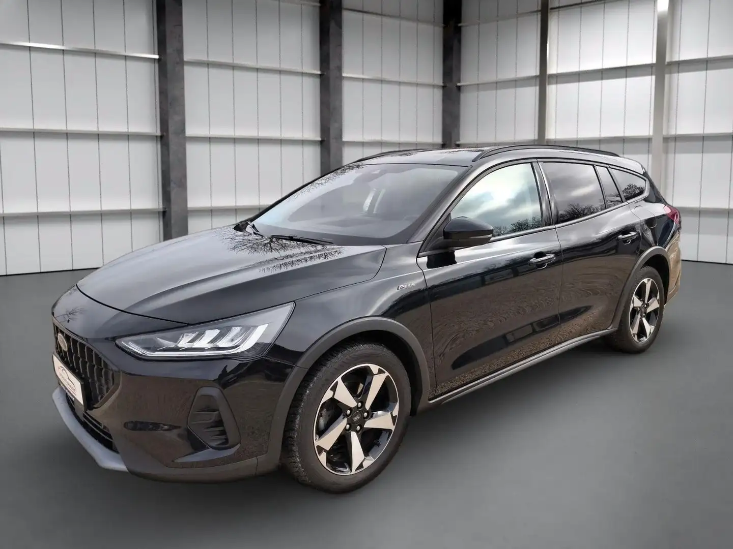 Ford Focus Turnier Active X NAVI LED ACC RFK Schwarz - 2