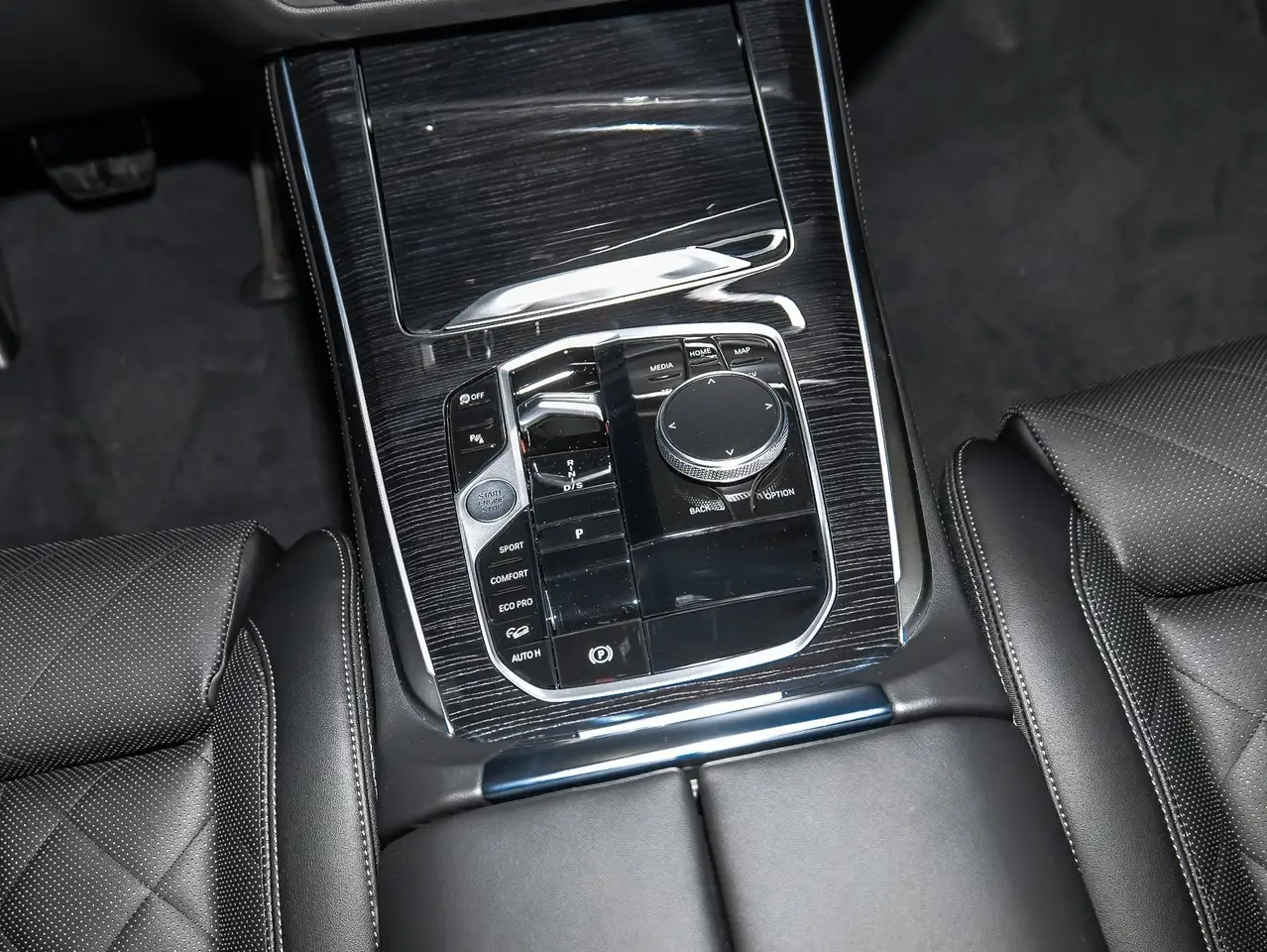 BMW X5 xDrive30d M Sport Pro AHK HUD DAProf PANO H/K 15
