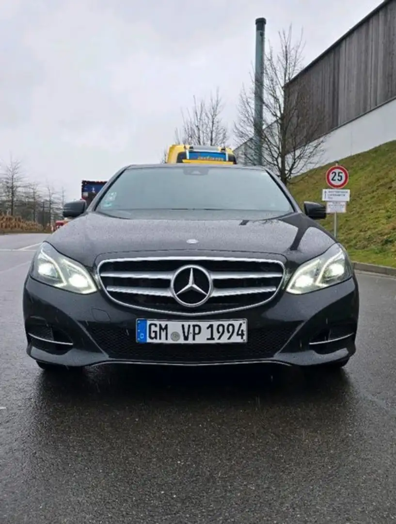 Mercedes-Benz E 200 - 1