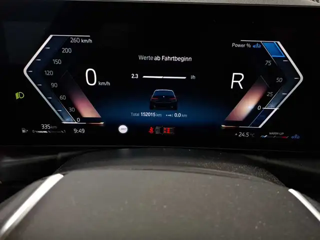BMW 3 Series view 14
