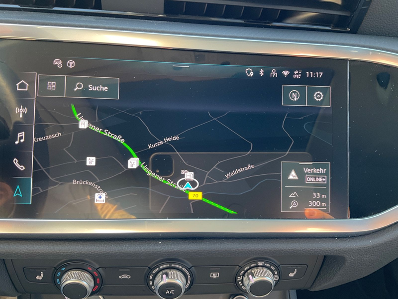 Audi Q3 35 TFSI S tronic,Panorama,LED,Carplay,Navi — photo 17