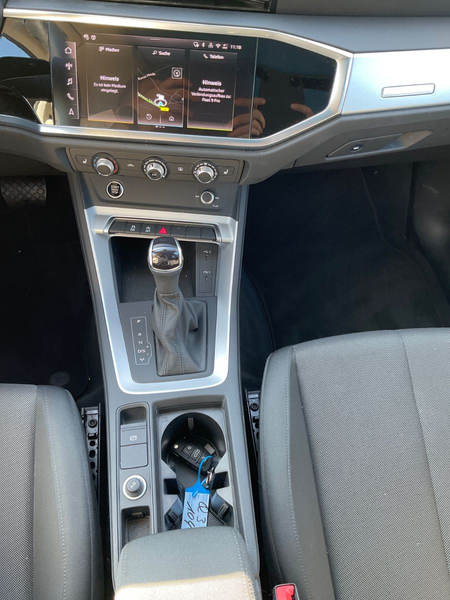 Audi Q3 35 TFSI S tronic,Panorama,LED,Carplay,Navi — photo 19
