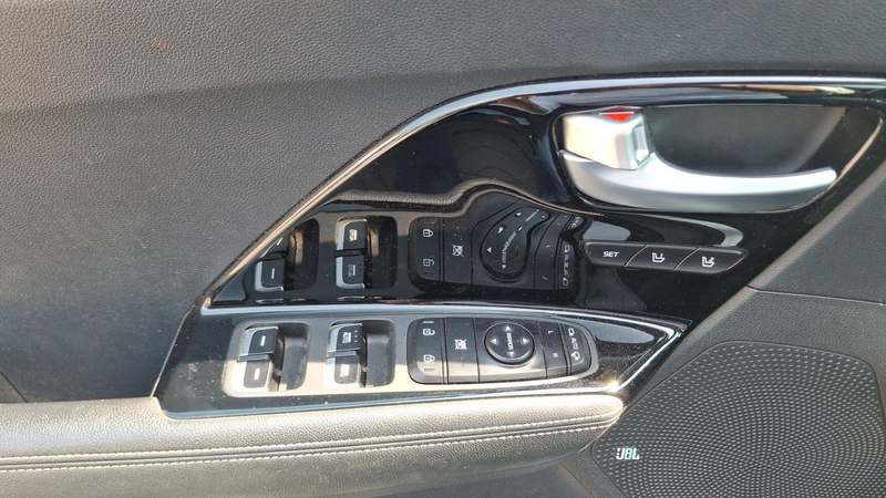 Kia e-Niro ExecutiveLine 64 kWh — photo 8