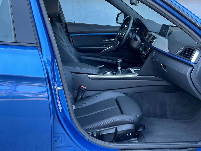 BMW 318 Touring 318i Pack M full option — photo 14